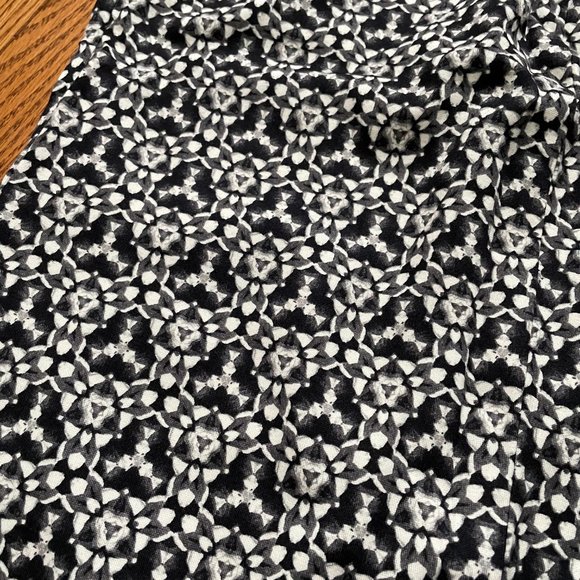 NWT Joe Fresh - Pencil Skirt - Picture 3 of 4